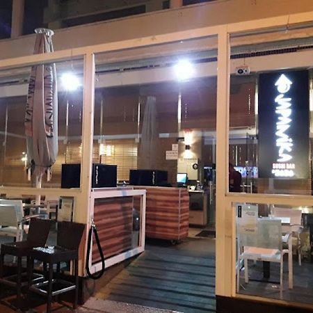 דירת 5 חדרים מול הים Apartment Bat Yam Ngoại thất bức ảnh