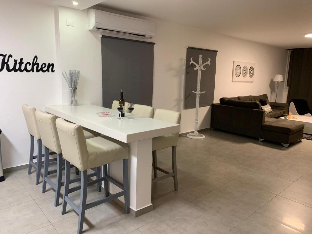 דירת 5 חדרים מול הים Apartment Bat Yam Ngoại thất bức ảnh